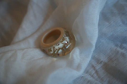 Louis Vuitton Berg Ankle-John White Monogram Acrylic Ring