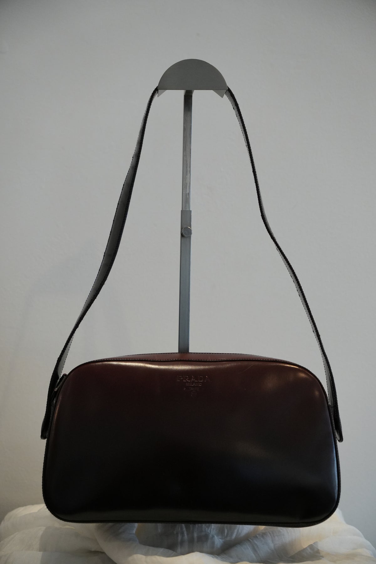 Prada Red Black Gradient Leather FW 1995 Shoulder Handbag