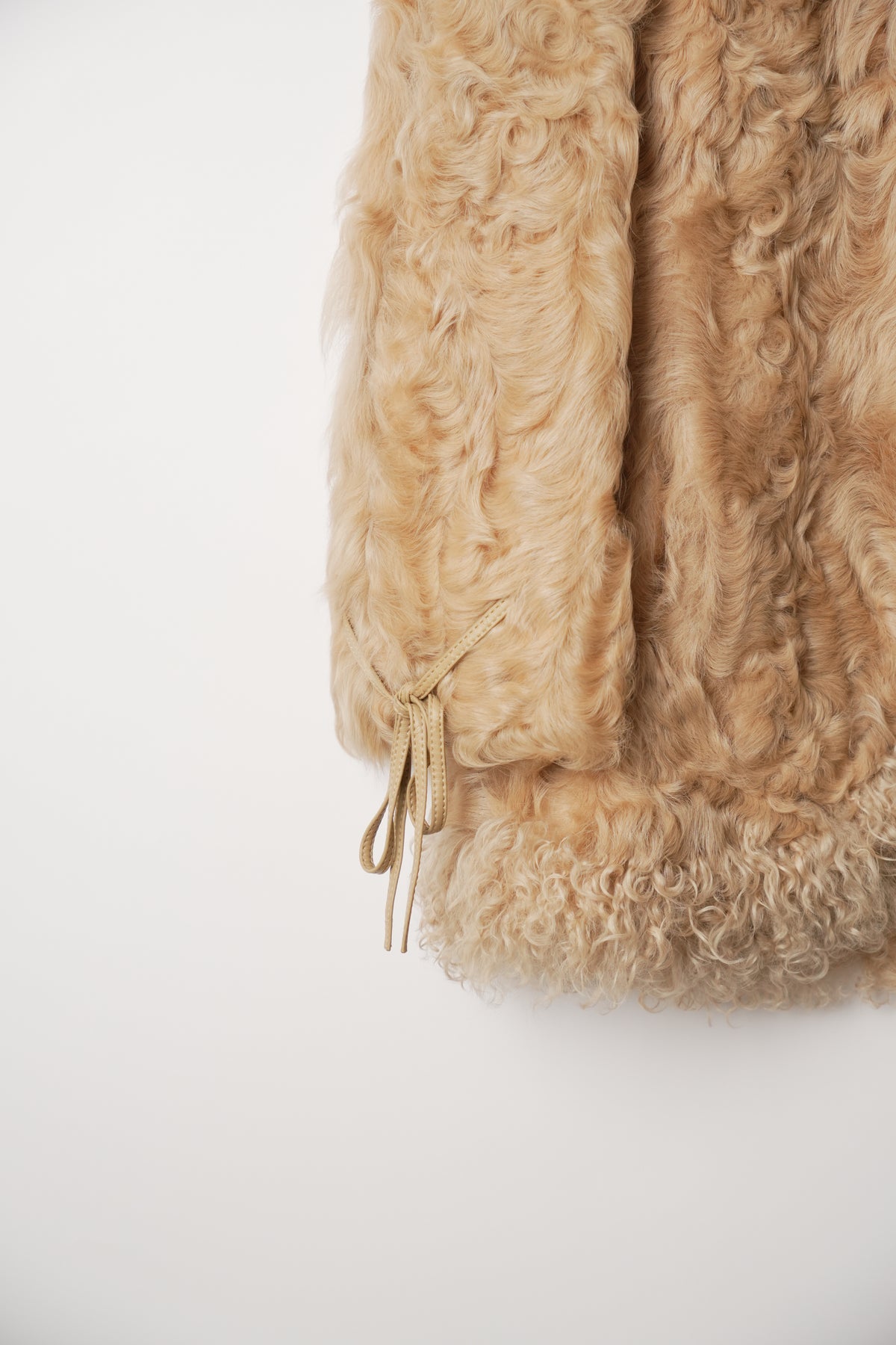 Parion Shaggy Beige Fur Coat