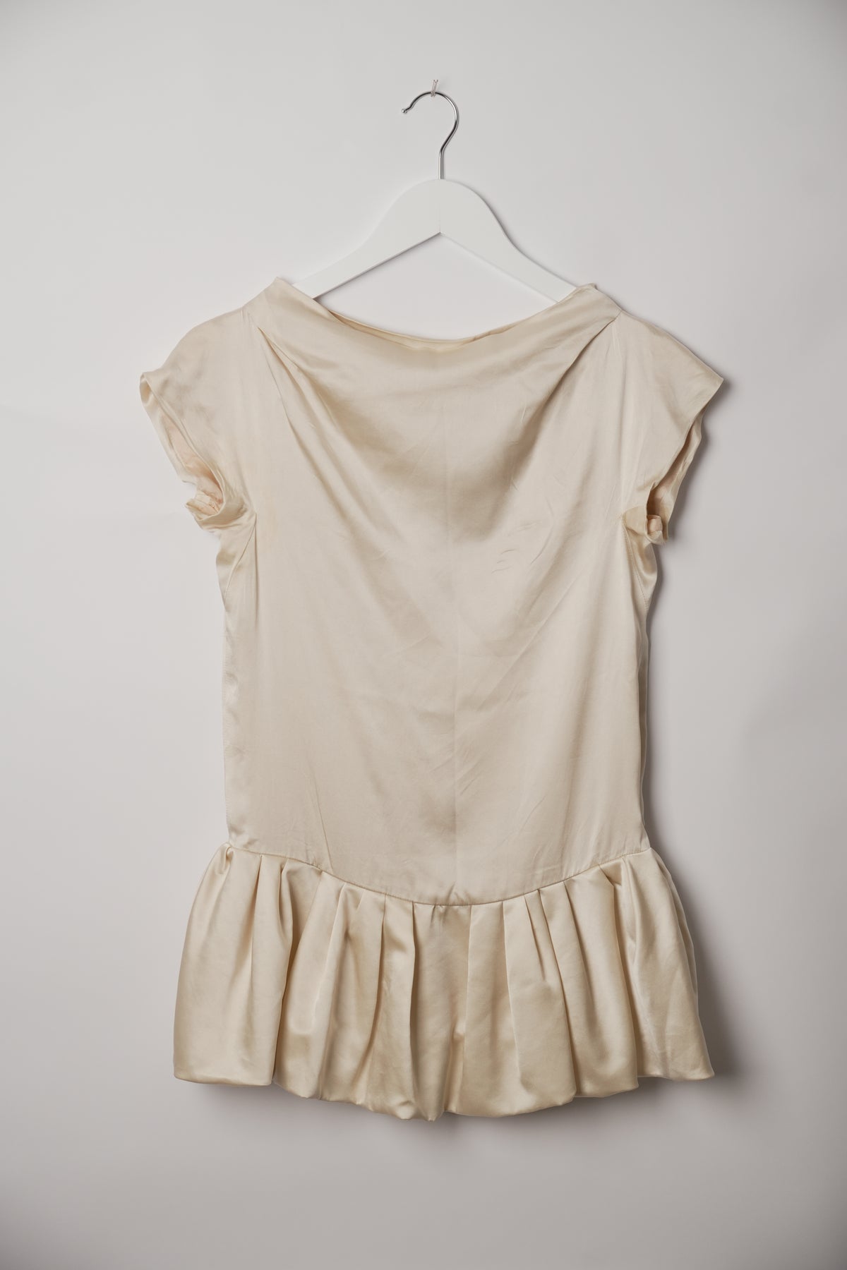 Red Valentino Ivory Silk Cap Sleeve Bubble Peplum Top