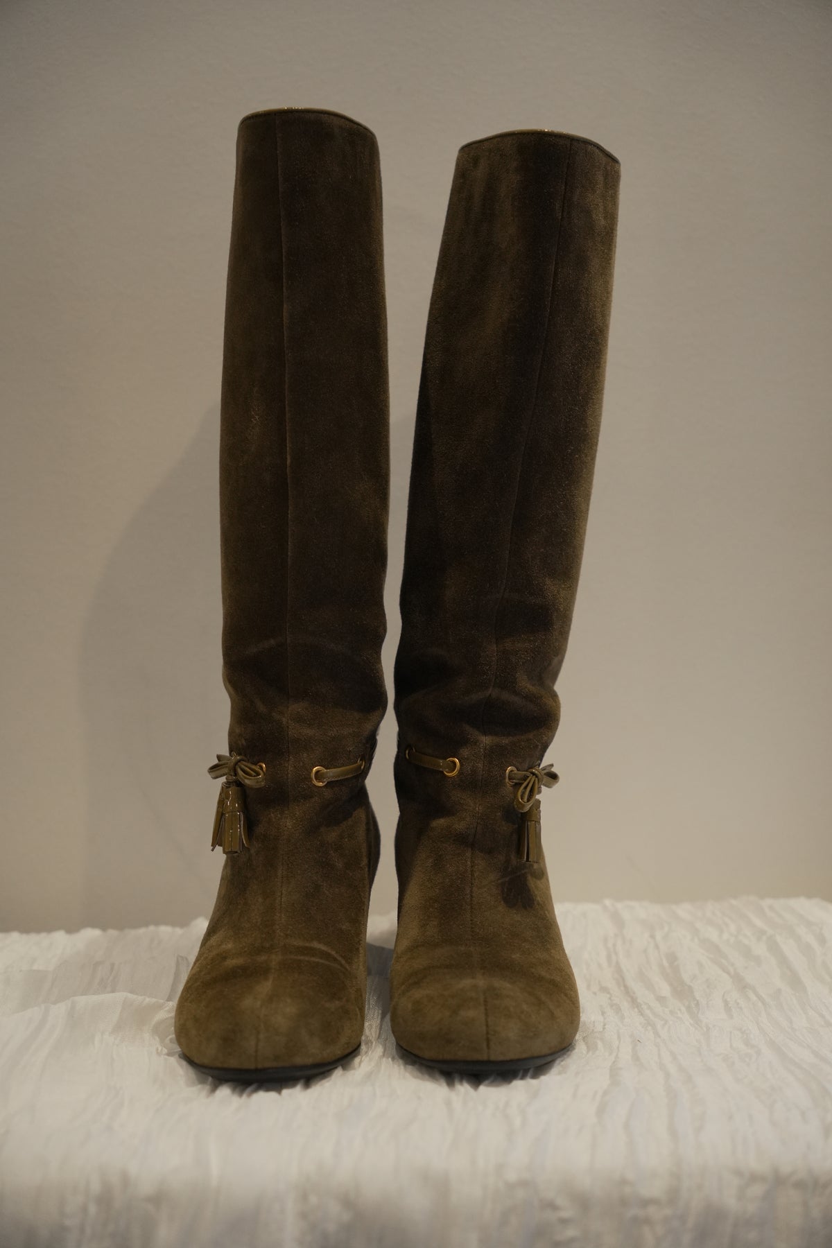 Bally Brown Suede Knee High Boots with Tassel Sz37.5