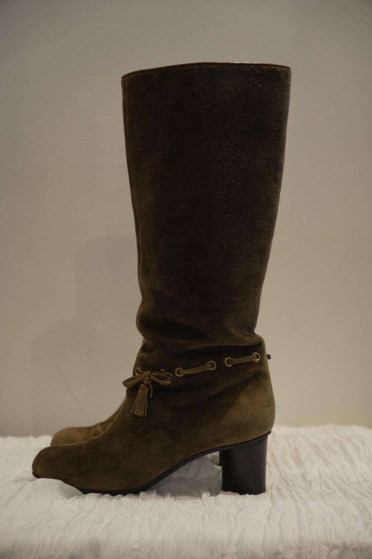Bally Brown Suede Knee High Boots with Tassel Sz37.5