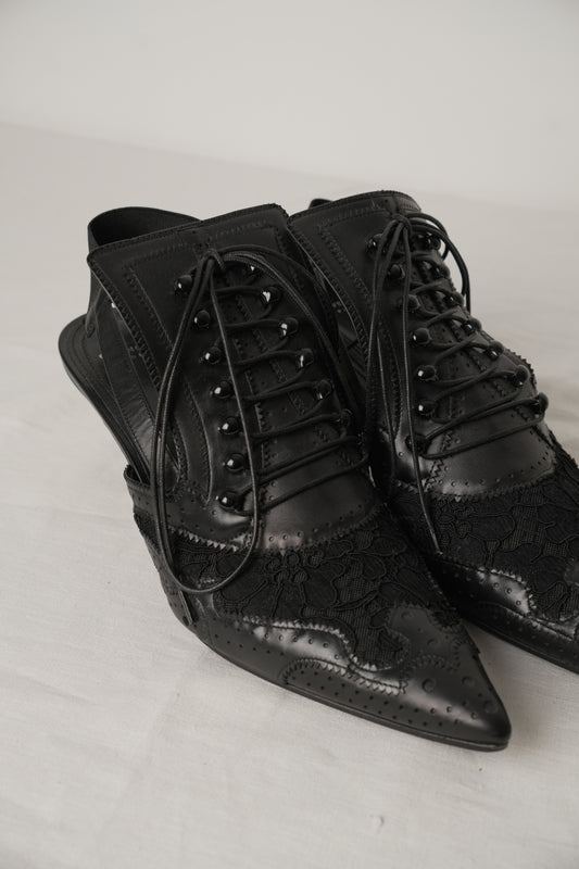 Givenchy Black Lace Up Kitten Heel Cut Out Point Toe Heels Sz38.5 w Box