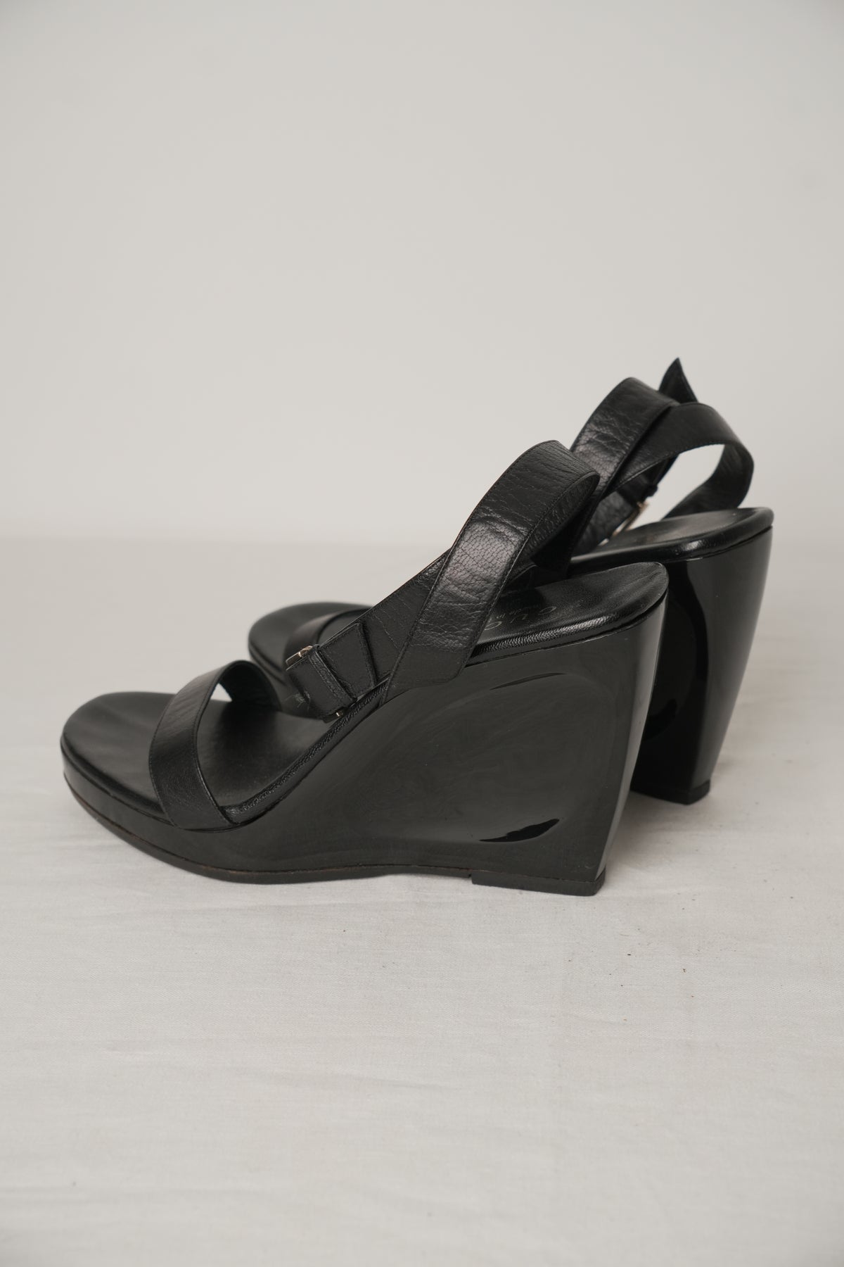 Gucci Leather Ankle Strap Plastic Wedge Heels Sz38.5