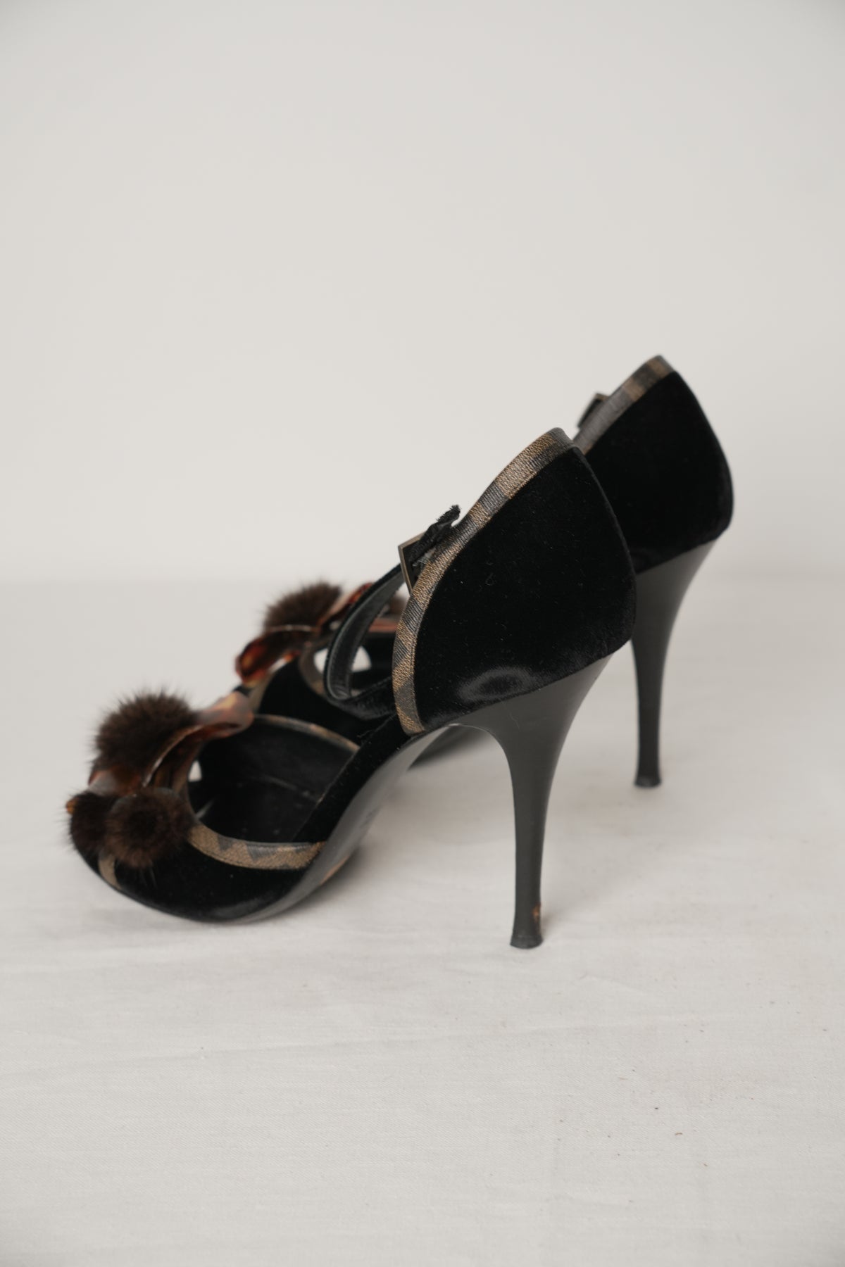Fendi Velvet PVC Flower with Fur Pom Poms Sz38