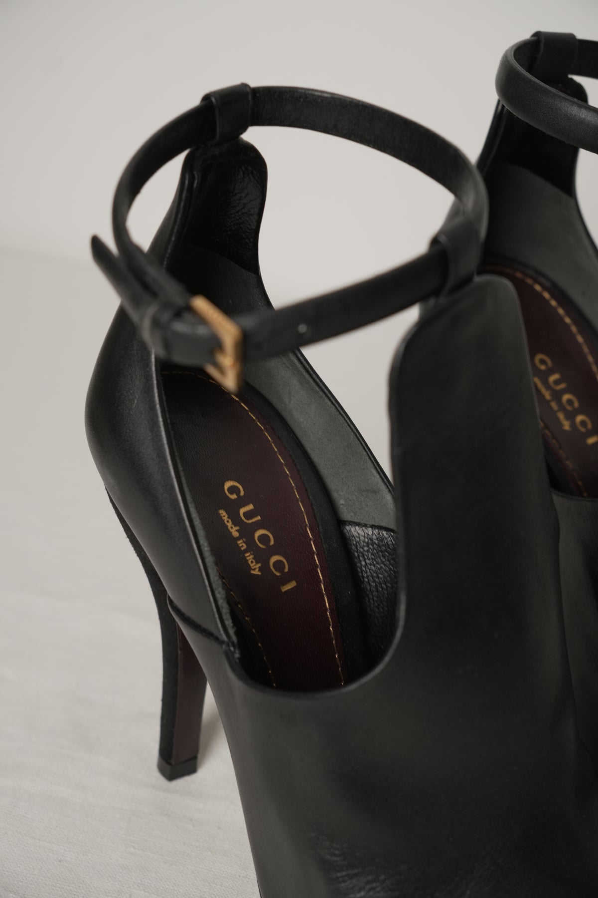 Gucci Black Leather Cut Out Ankle Strap Boot Heels Sz36.5