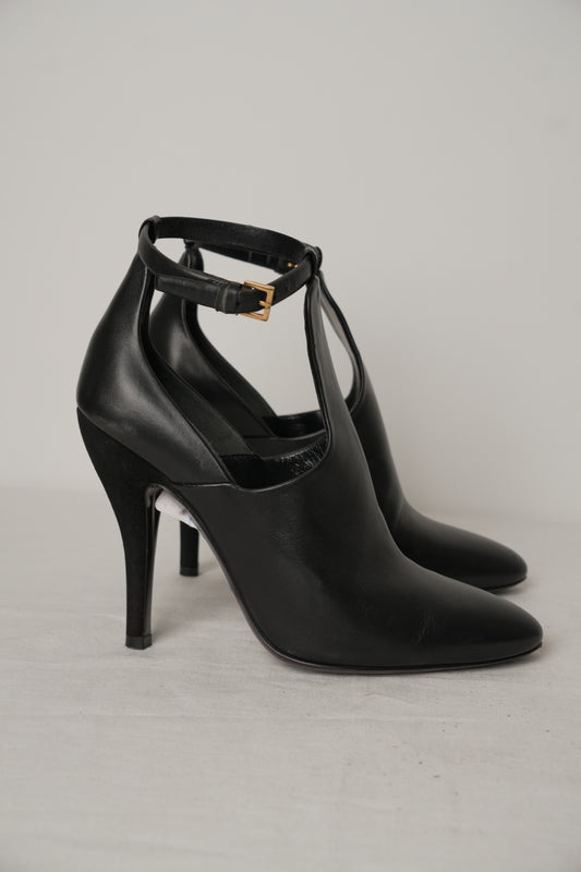 Gucci Black Leather Cut Out Ankle Strap Boot Heels Sz36.5