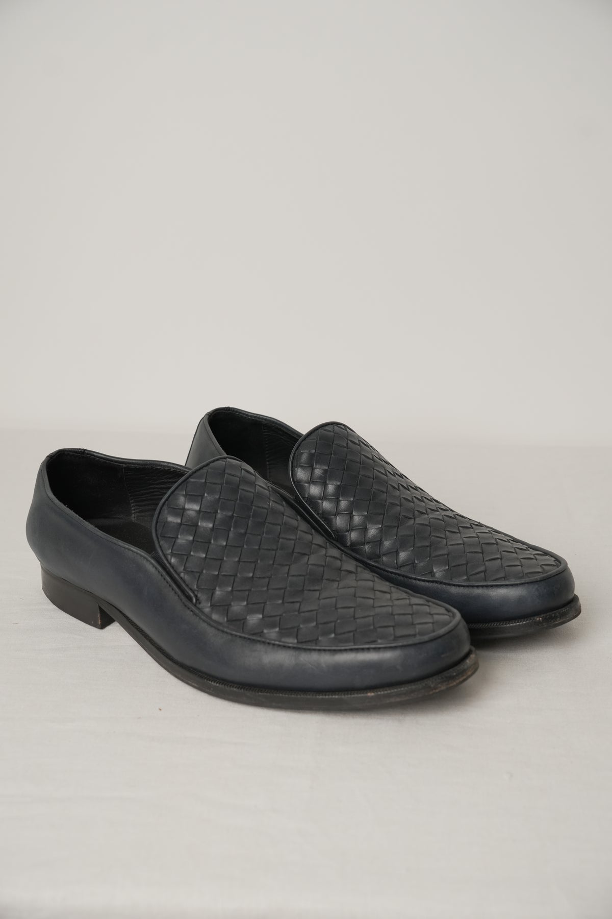 Bottega Veneta Navy Intrecciato Loafers Sz41.5