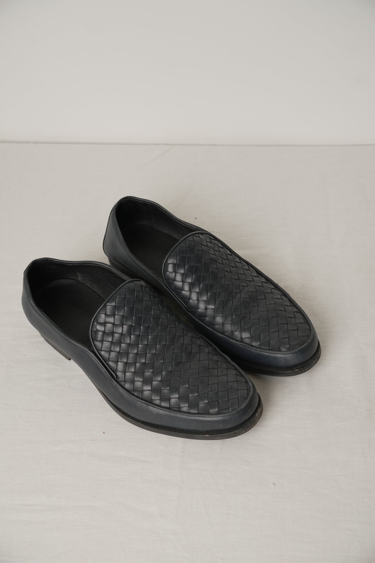 Bottega Veneta Navy Intrecciato Loafers Sz41.5