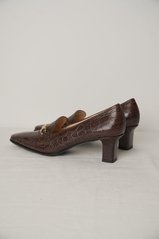 Salvatore Ferragamo Brown Crocodile Heeled Loafer with Gold Chain Heels Sz9 (US)