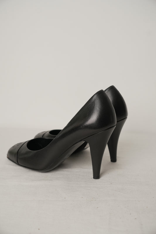 Chanel Black Logo Toe Cap Pump Heels Sz36.5