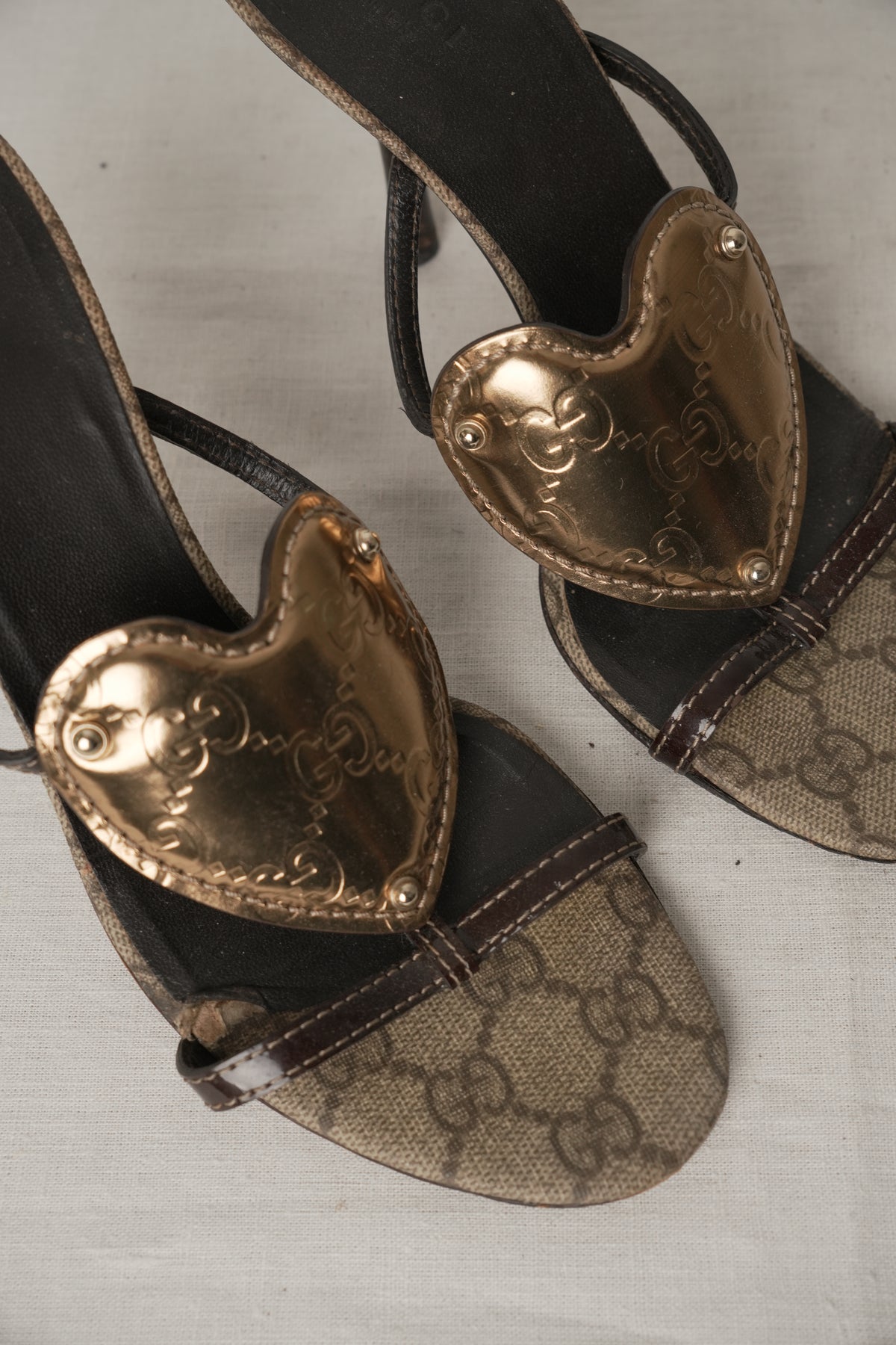Gucci Gold Heart Monogram Sandal Heels Sz35.5