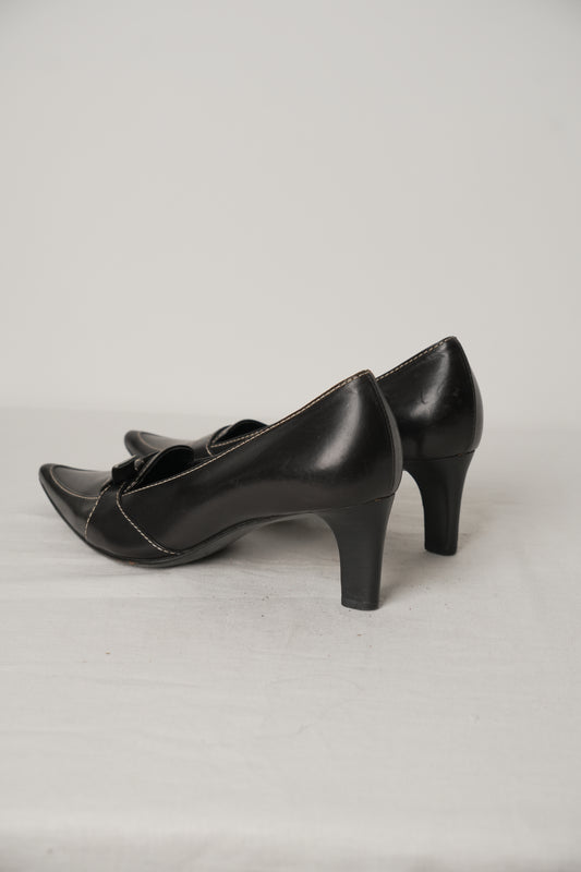 Celine Leather Point Toe w Bow Contrast Stitching Sz36.5