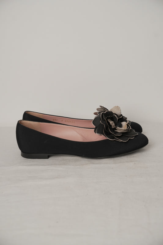Chanel Coco Mark Camellia Floral Motif Flats Sz38