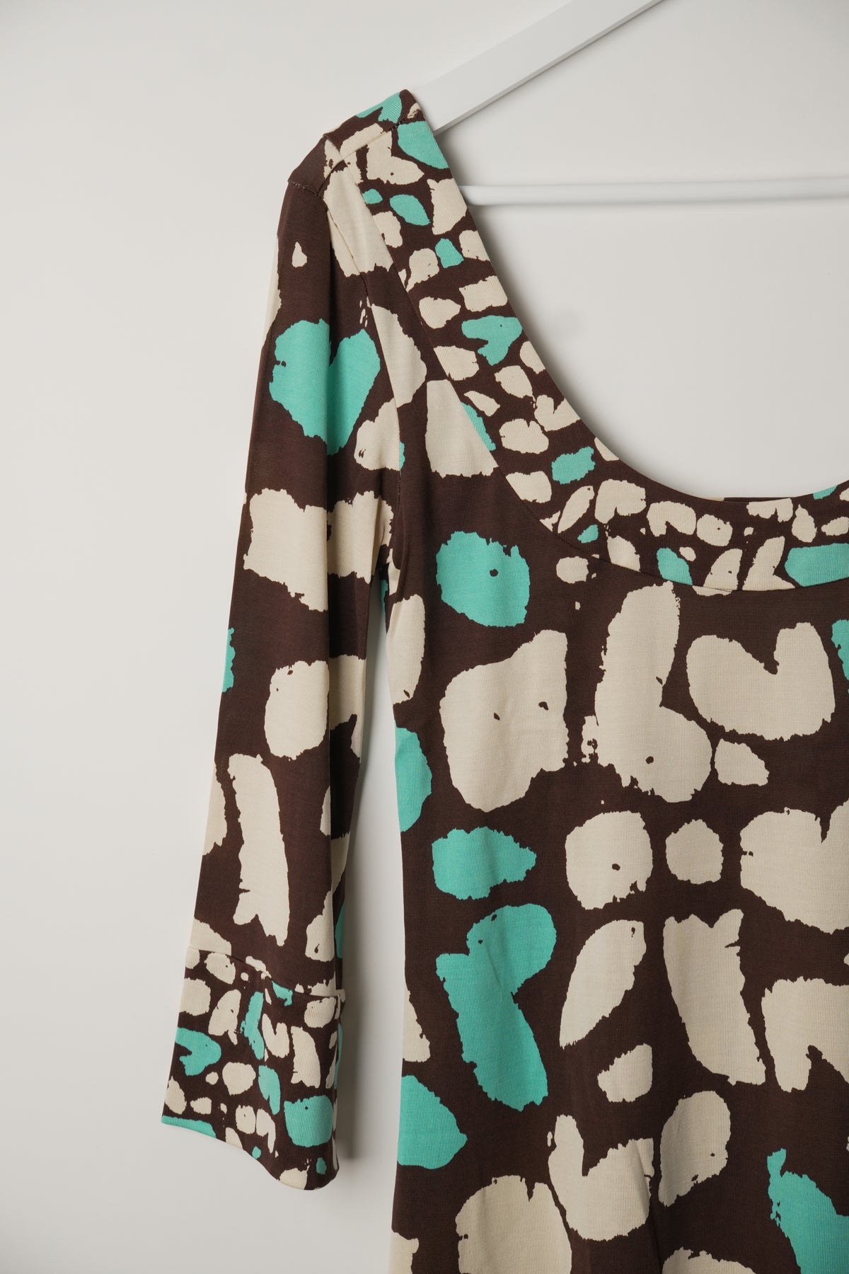 Diane von Furstenberg Silk Flare Long Sleeve Blue White Butterfly Print Mini Dress