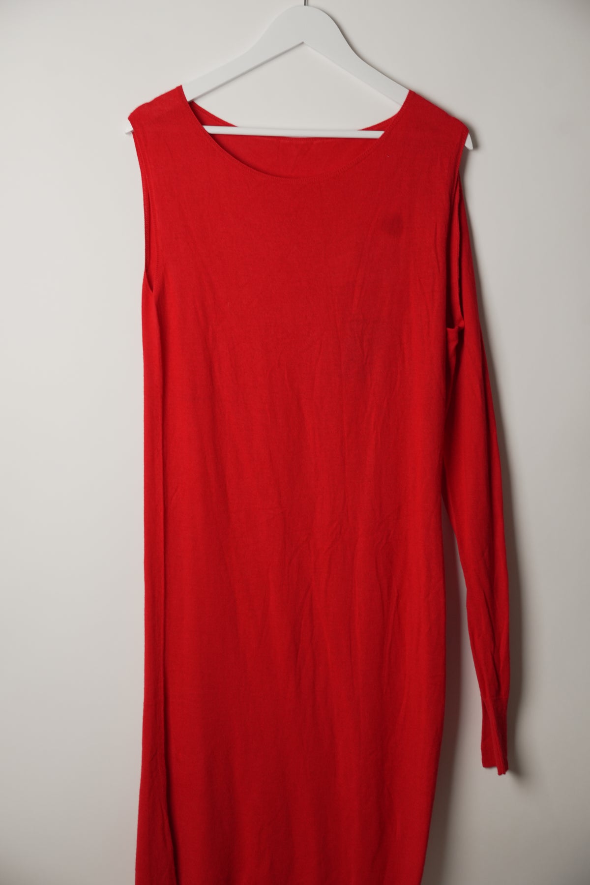 MM6 Maison Margiela Single Long Sleeve Cut Out Red Knit Dress