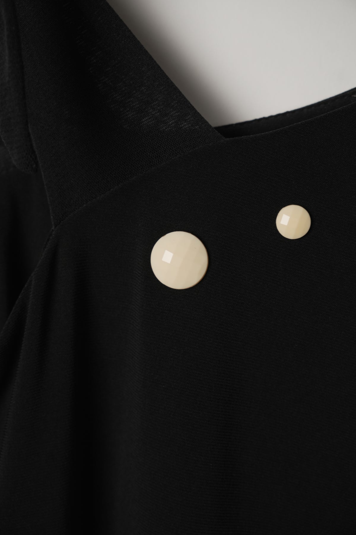 Made in Italy Sleeveless Black Dress with Polka Dot Collar Detail size 42