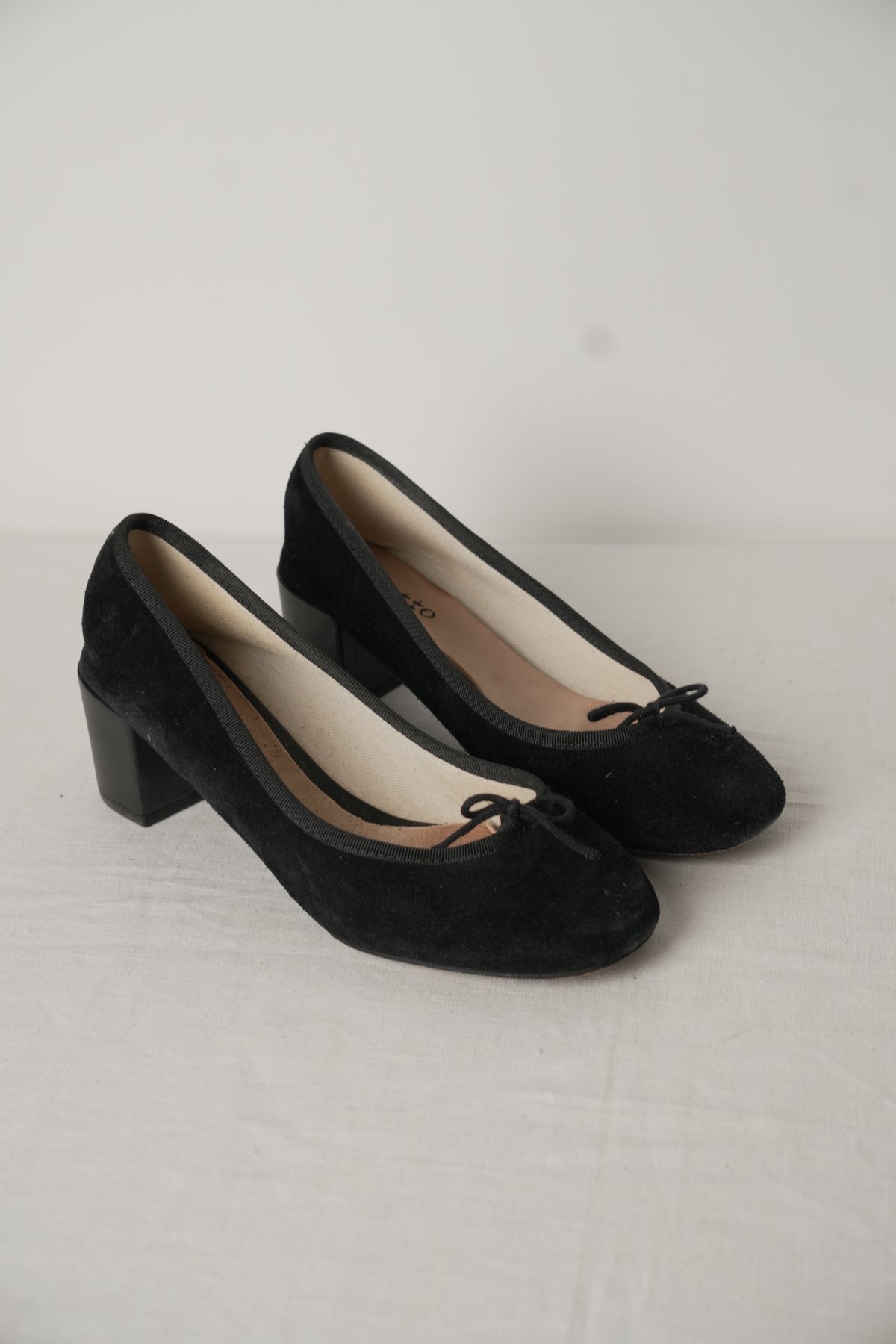 Repetto Suede Black Flats Sz37