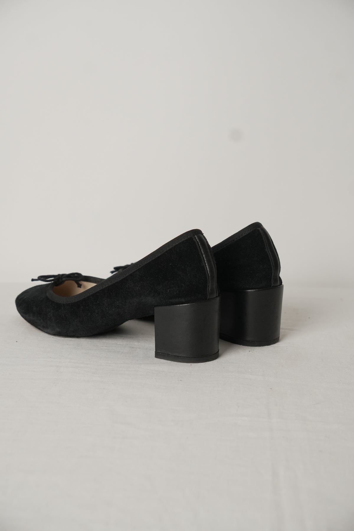 Repetto Suede Black Flats Sz37