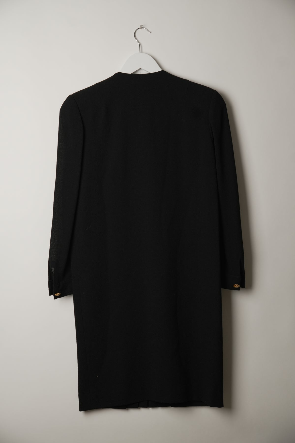 Miss Ashida Pleated Collarless Button Down Long Sleeve Shift Dress