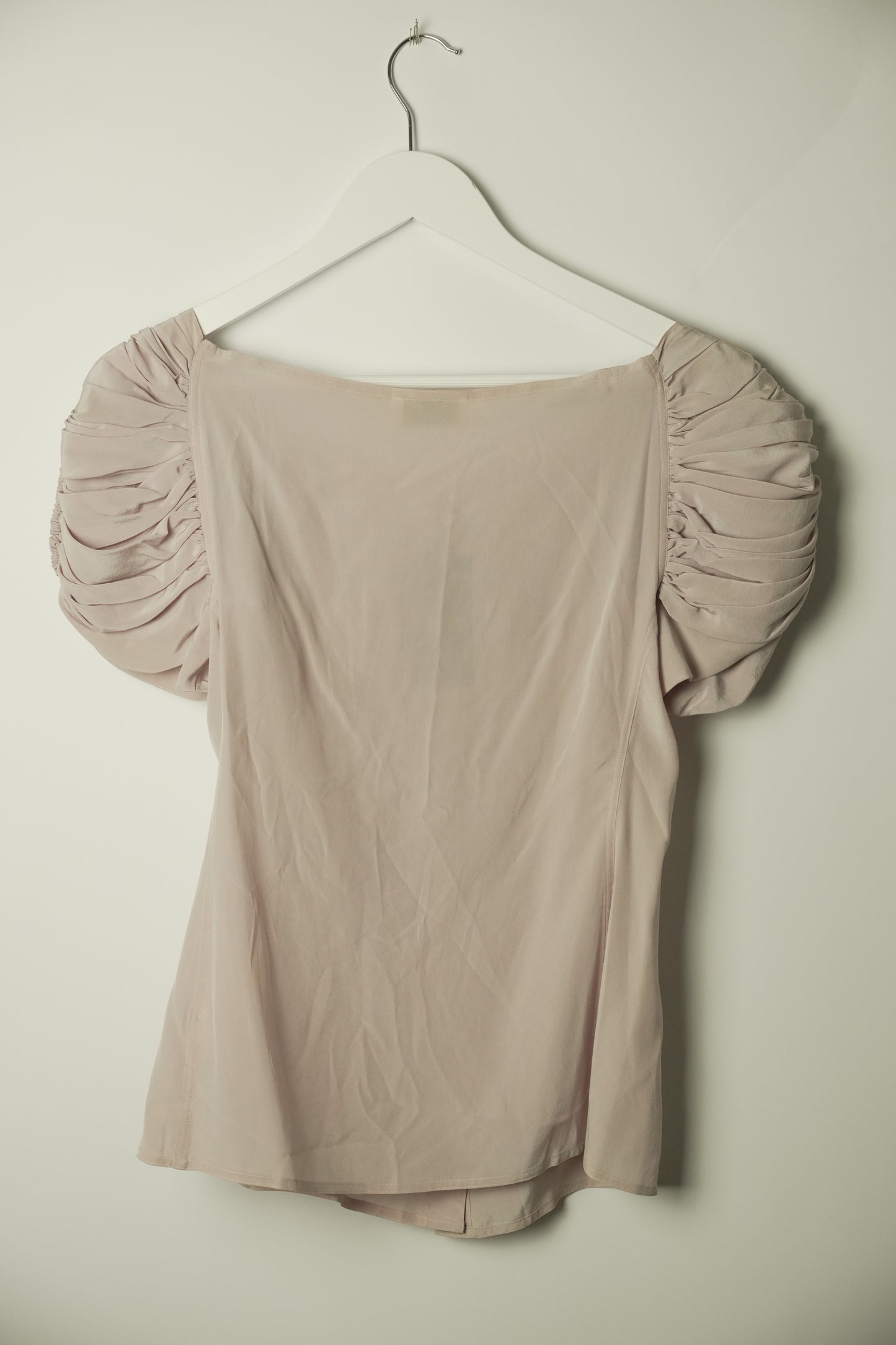Gianni Versace Pleated Lilac Shoulder Button Down SS Blouse