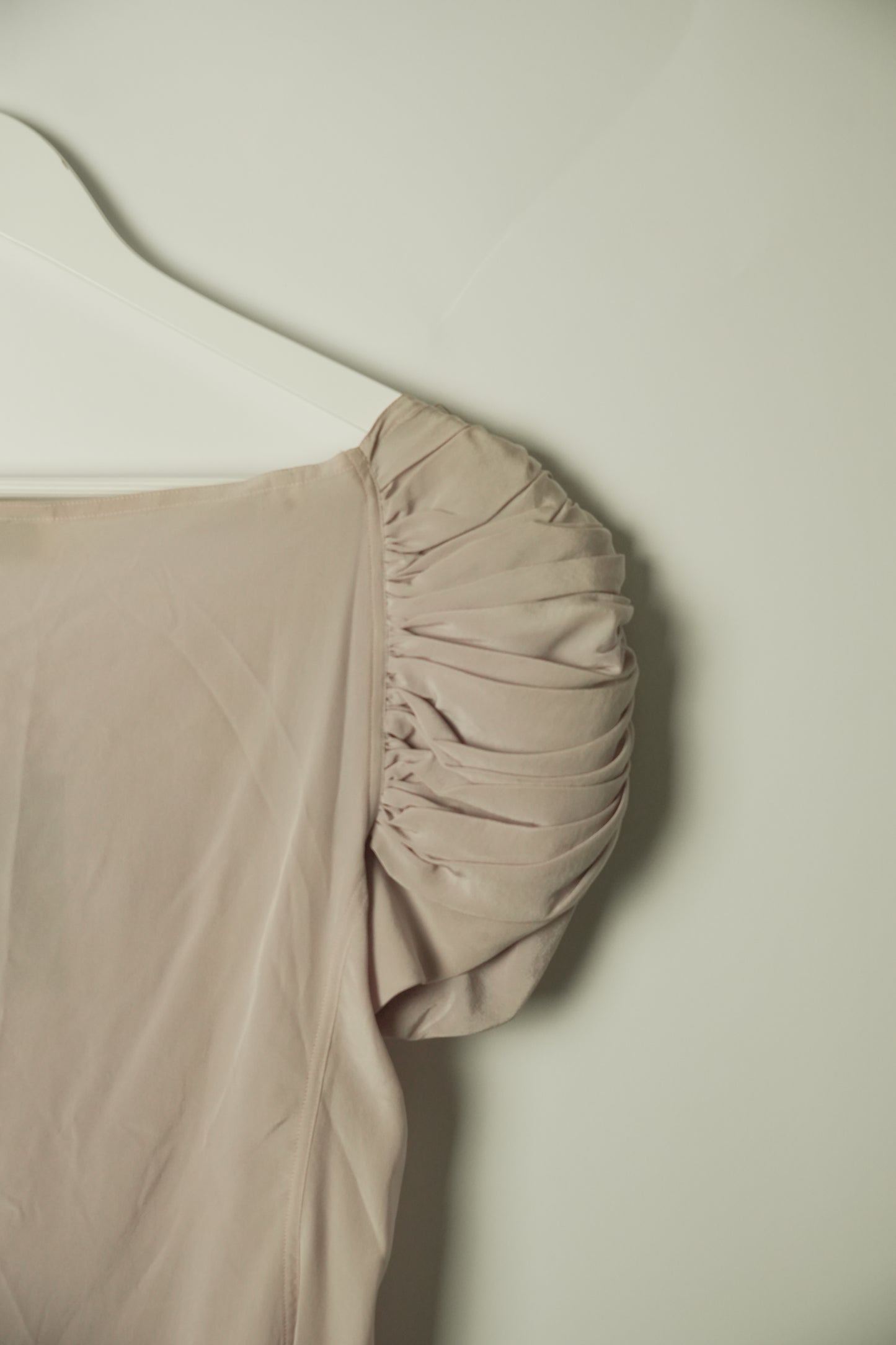 Gianni Versace Pleated Lilac Shoulder Button Down SS Blouse