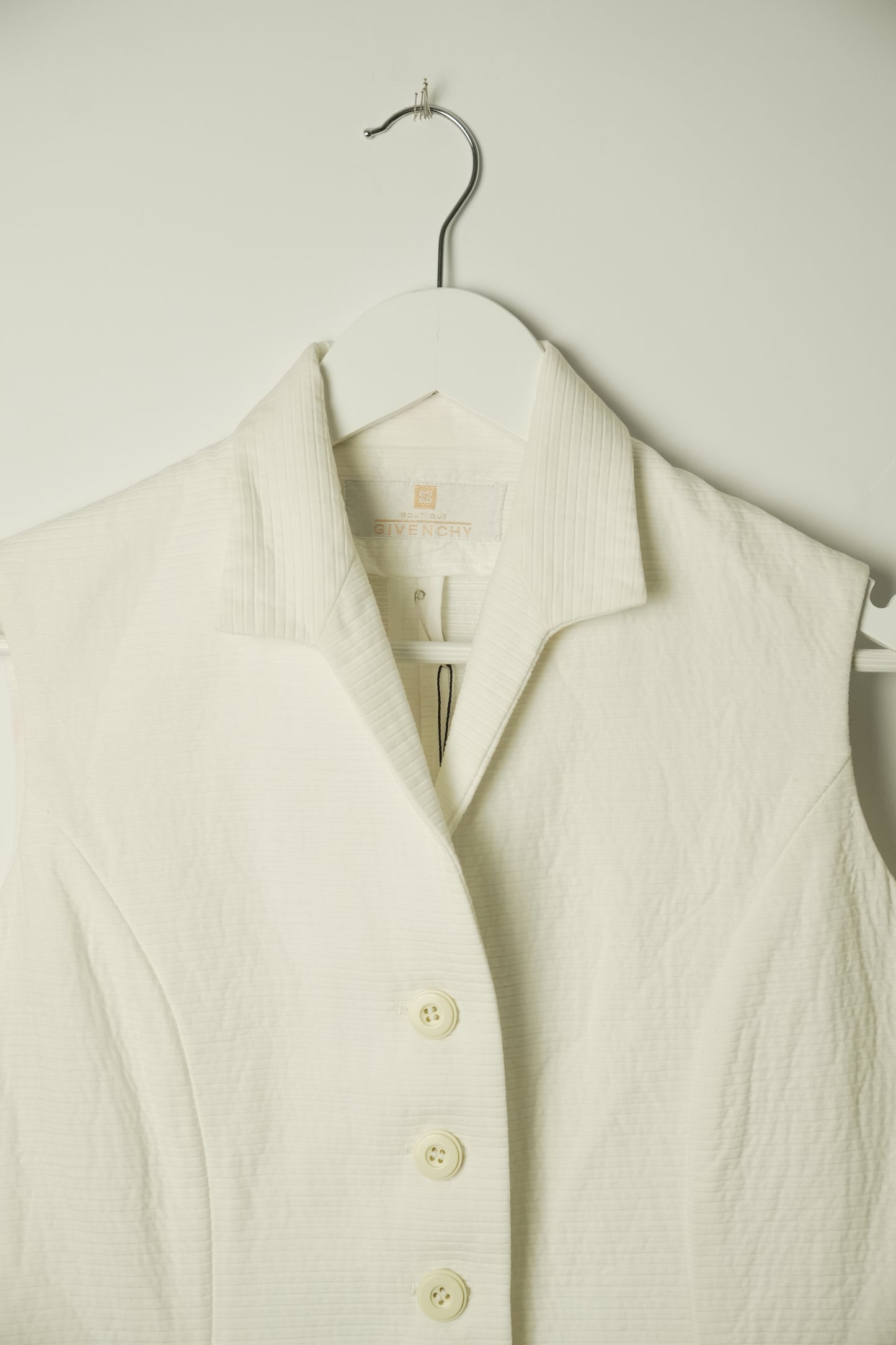 Givenchy Sless Vest White Button Down