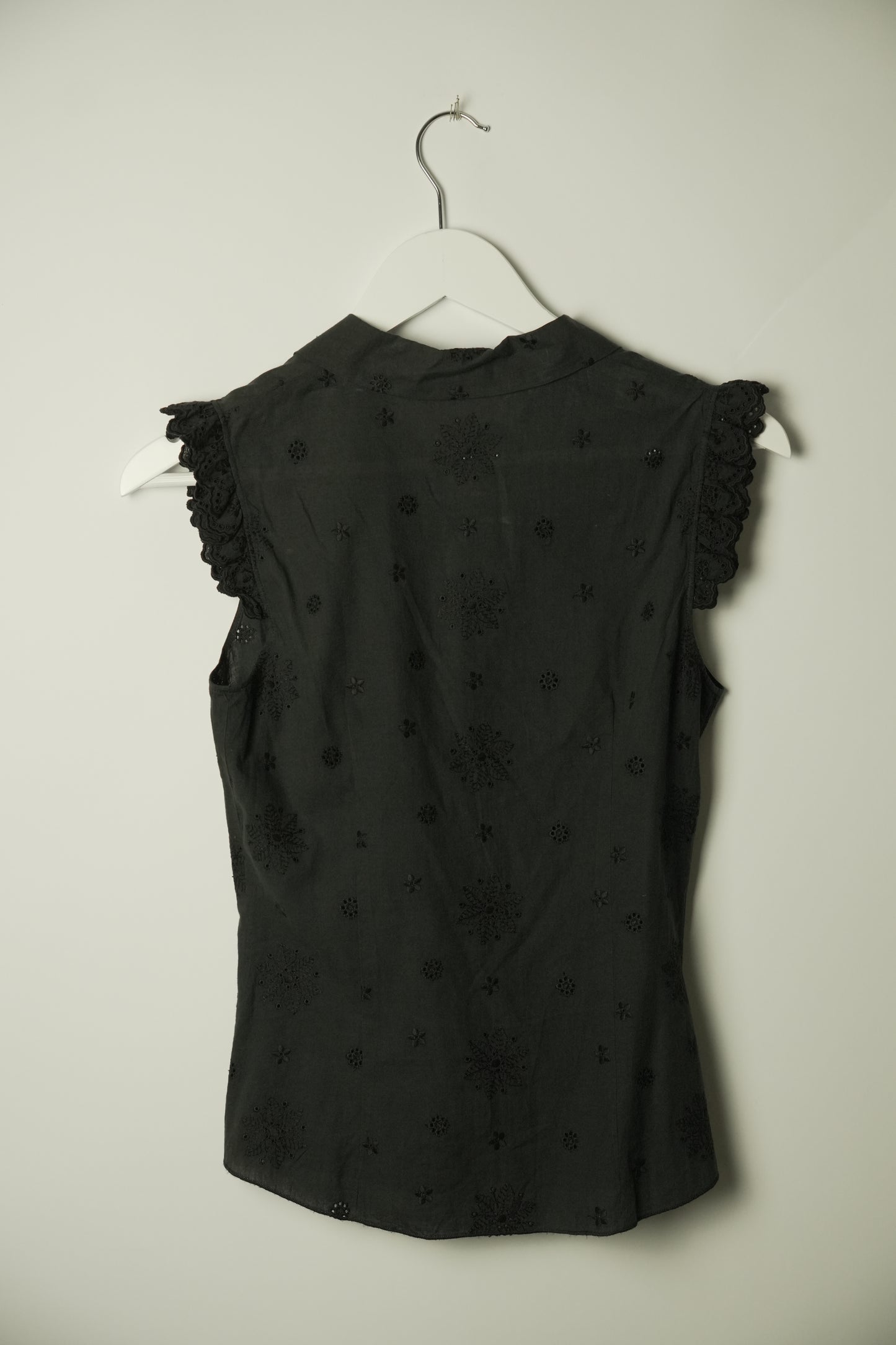Moschino Cheap and Chic Sless Blouse Crochet Button Down