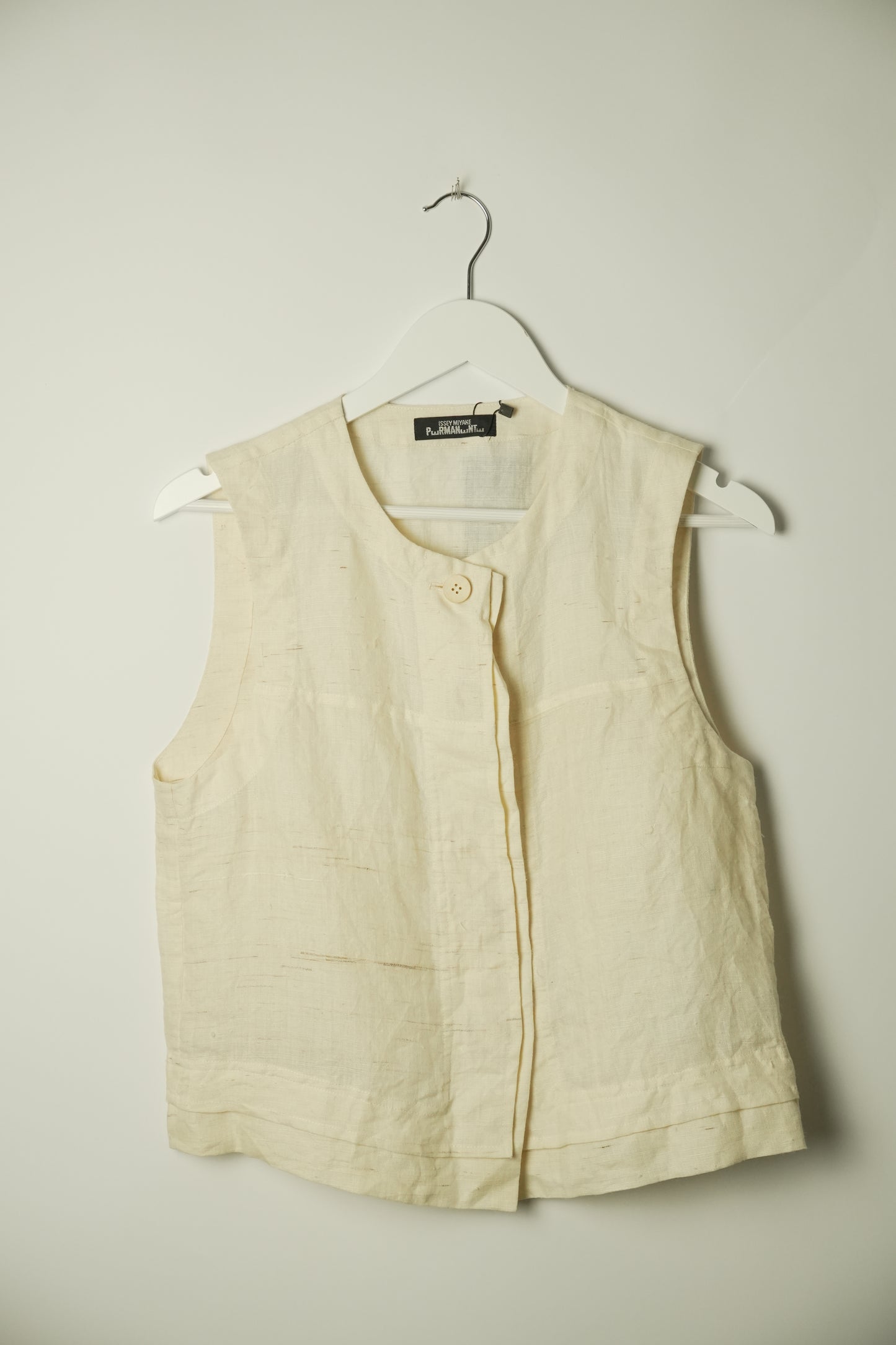 Issey Miyake Linen Sless Vest Top