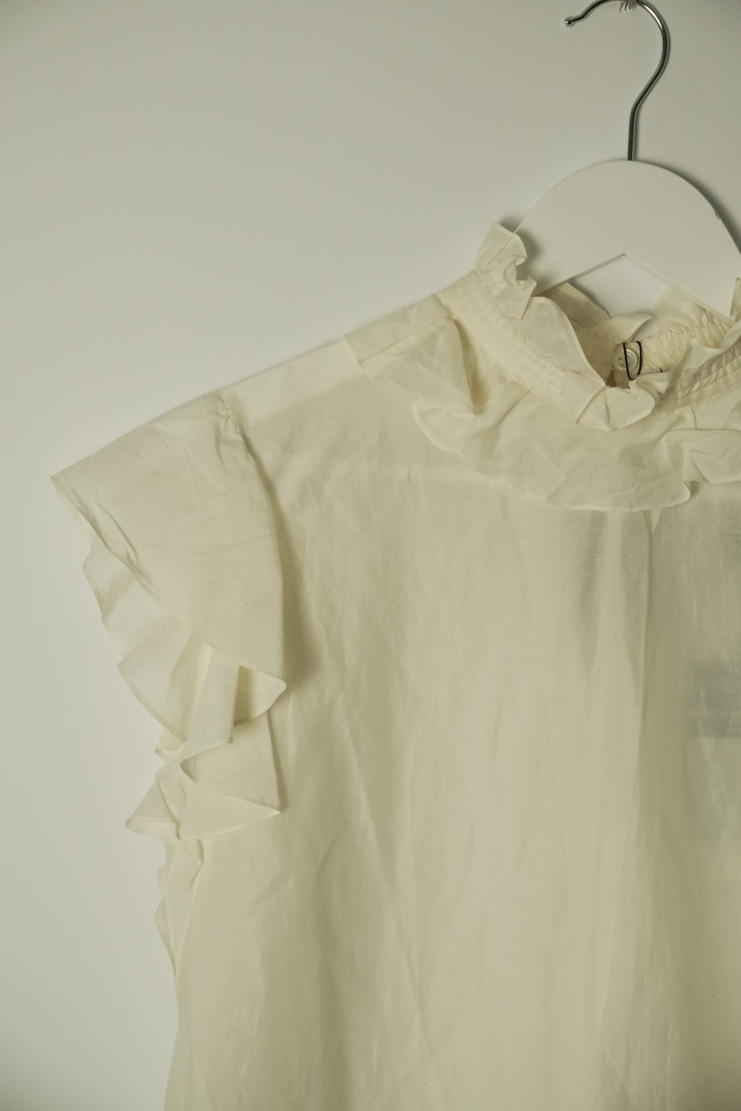 Yves Saint Laurent Ruffle Sless Trim High Neck Blouse Printemps 2010