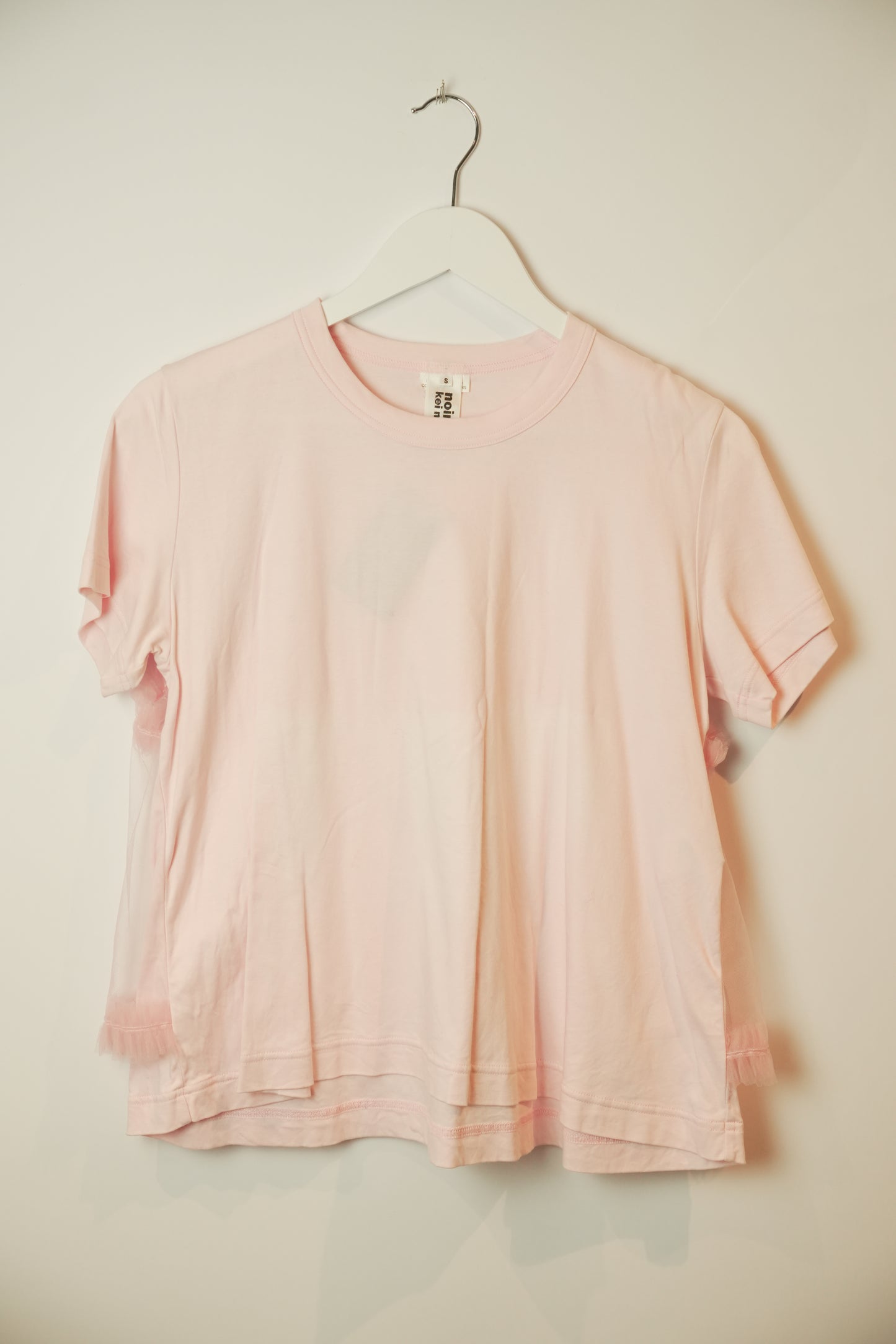 Noir Kei Ninomita Pink Tshirt w tulle ovelay