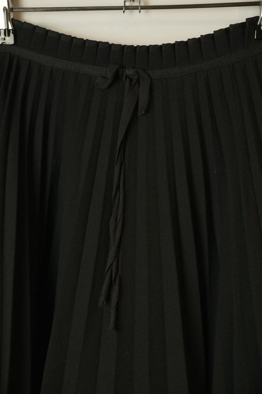 Red Valentino Pleated Skirt w Front Bow and tulle underlay
