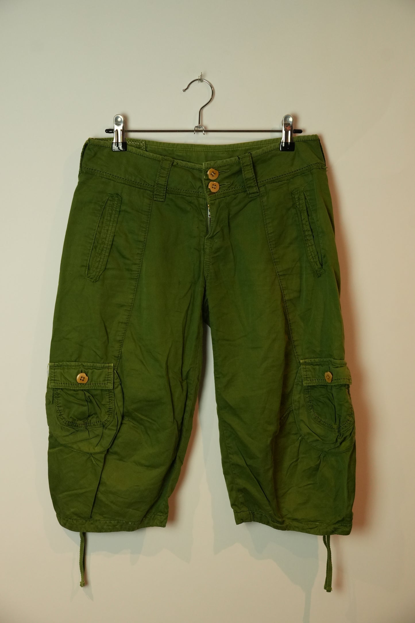 Marithe Francois Girbaud Utility Balloon Short Capris