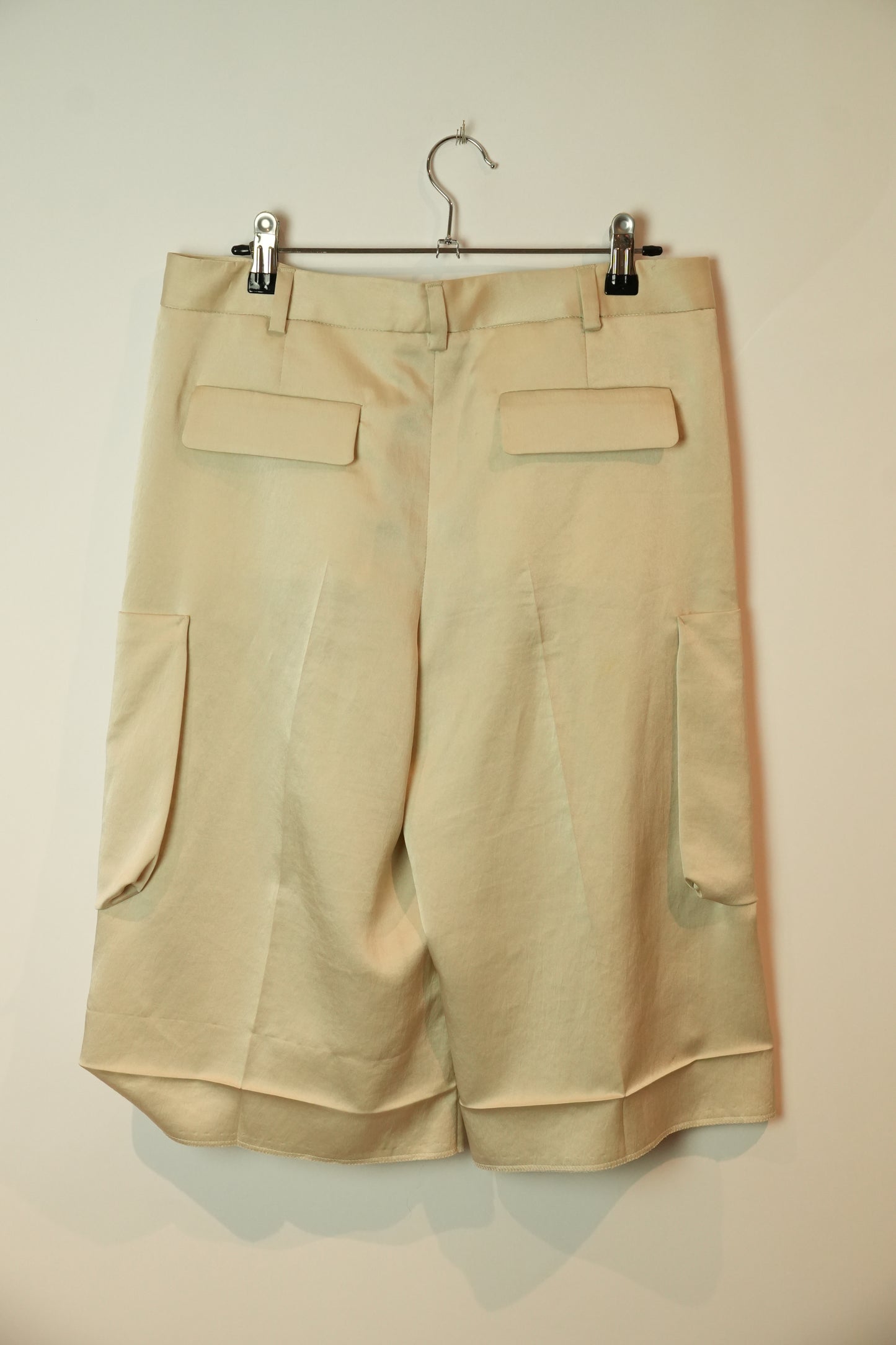 Valentino Shorts w Pockets
