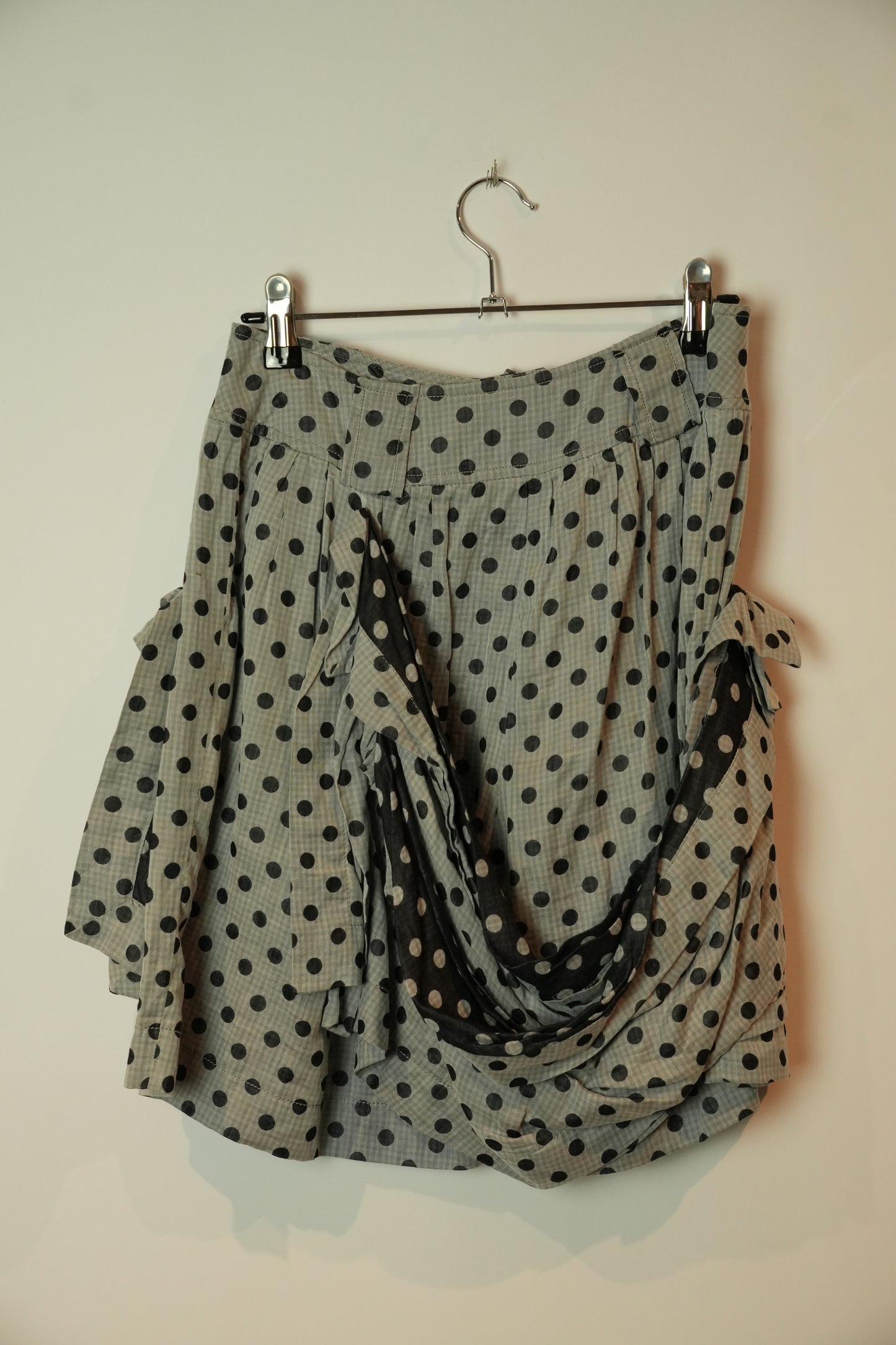 Alexander Mcqueen Grey Black Polkda Dot Shorts w Ruffle Pockets & Skirt