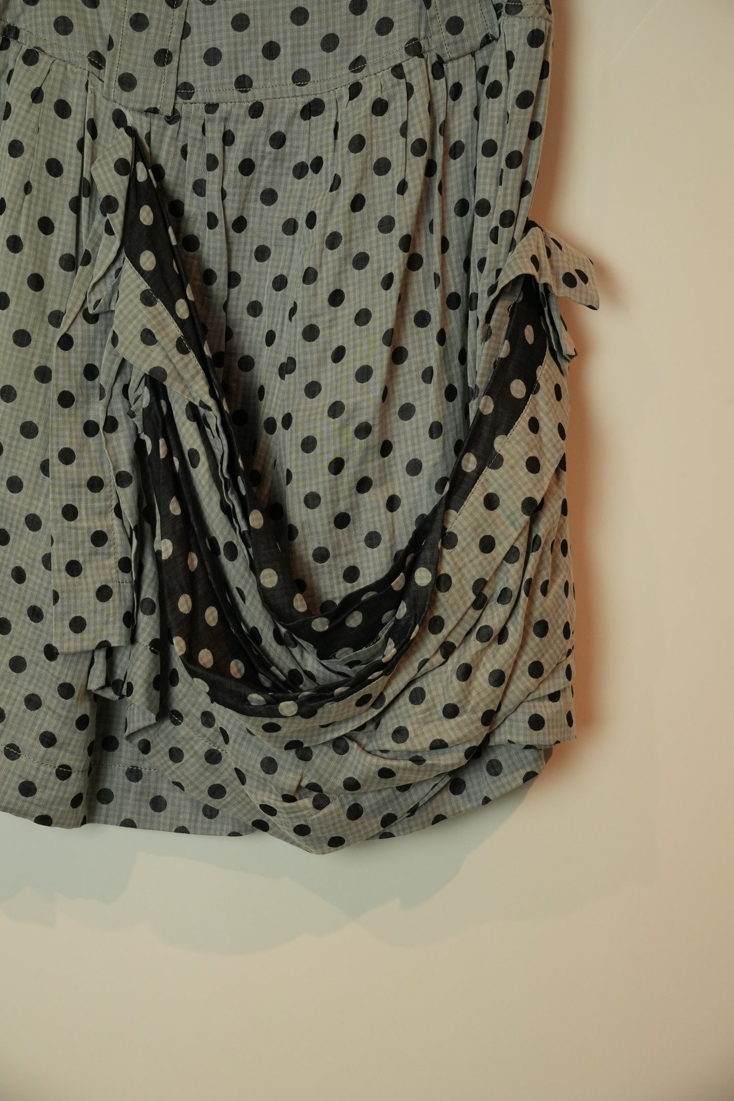 Alexander Mcqueen Grey Black Polkda Dot Shorts w Ruffle Pockets & Skirt