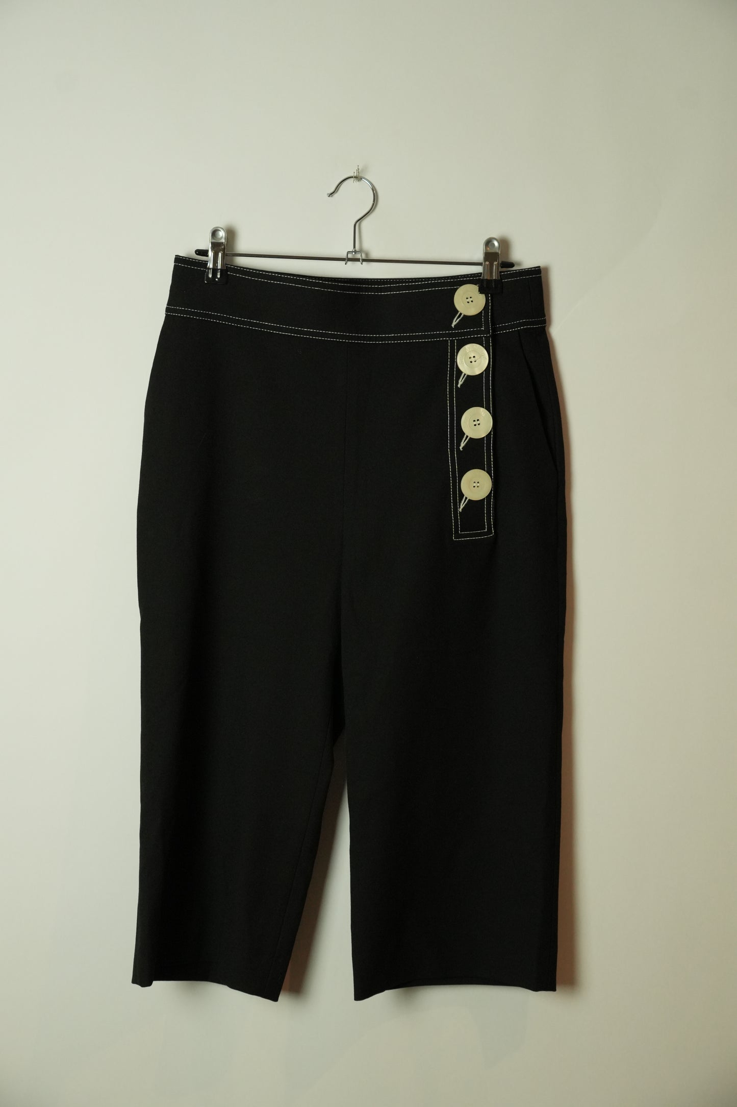 See By Chloe Contrast Stitch Side Button Down Black Capris