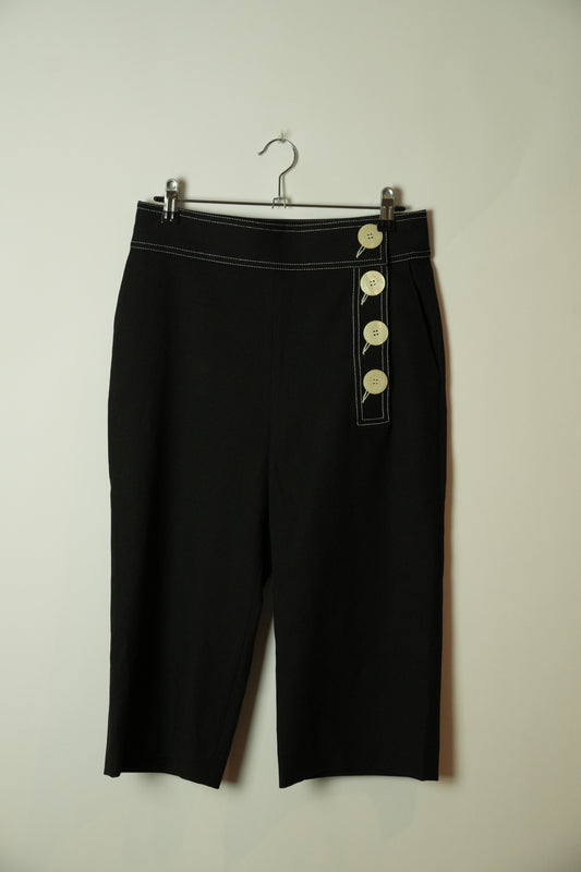 See By Chloe Contrast Stitch Side Button Down Black Capris