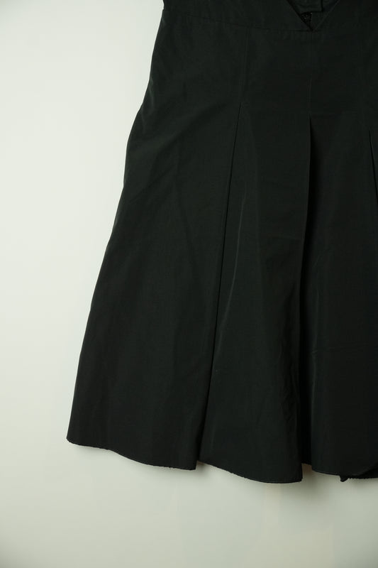 Max Mara Nylon Pleated Skirt w Front Scoop Waist