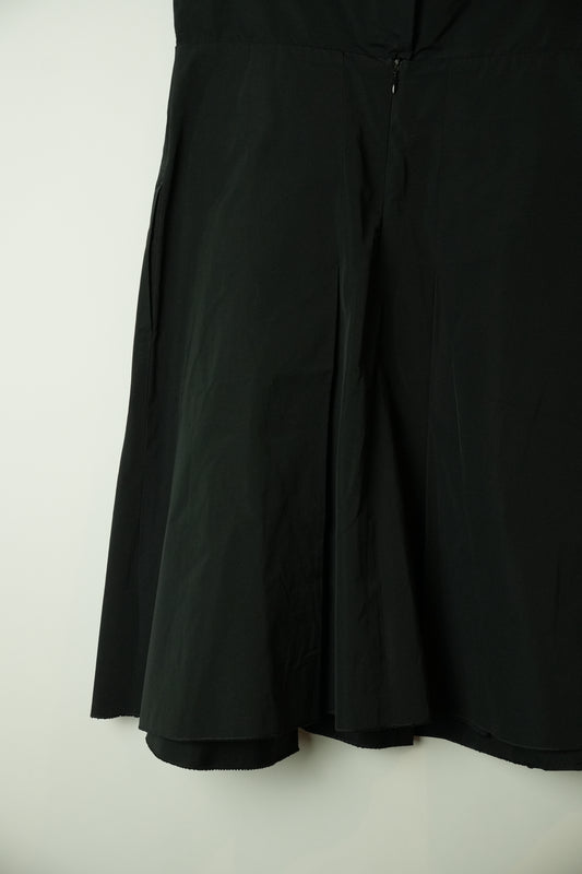 Max Mara Nylon Pleated Skirt w Front Scoop Waist