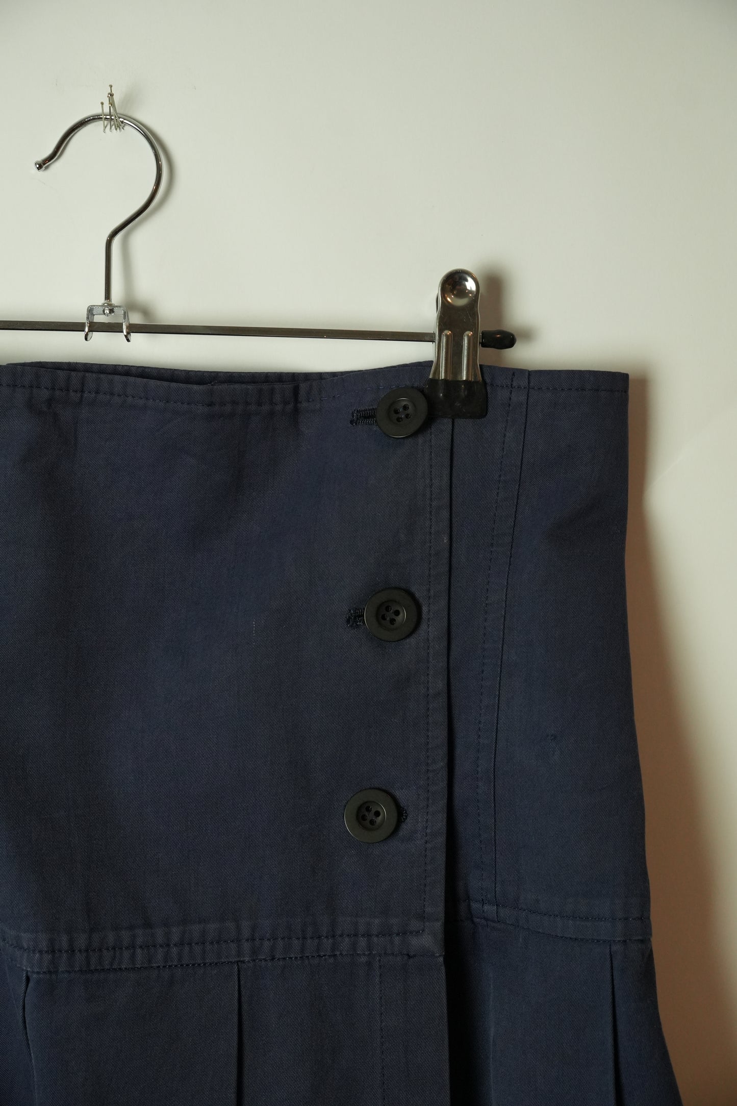 Tricot Comme Des Garcons Navy Pleated Button Down Midi Skirt