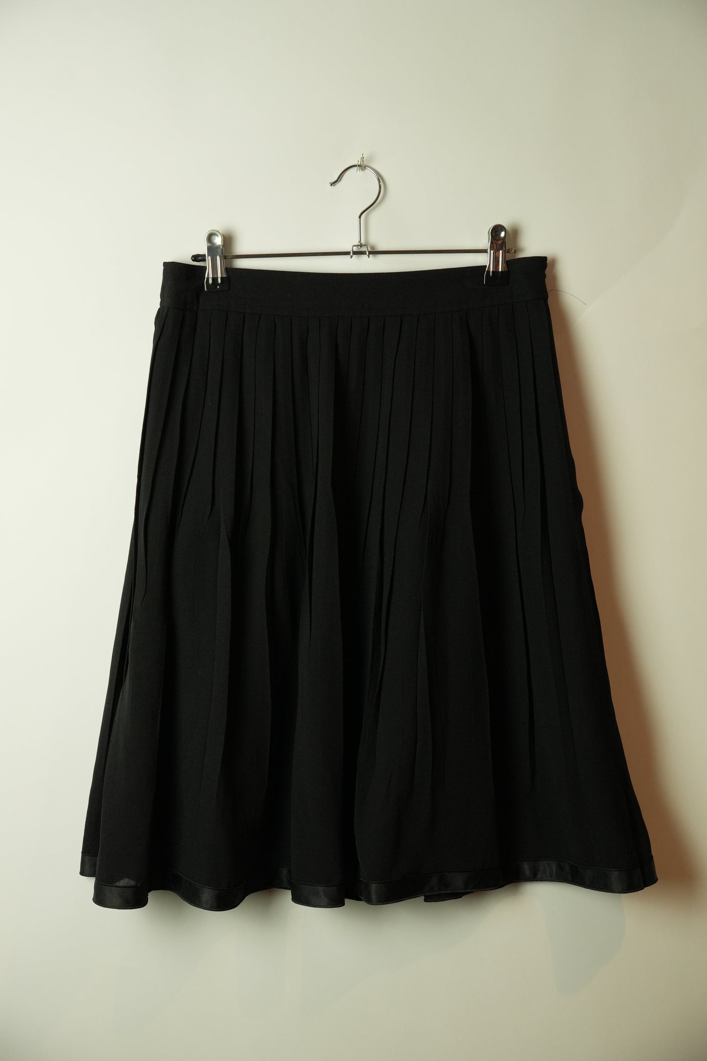 Burberry London Black Pleated Flow Skirt
