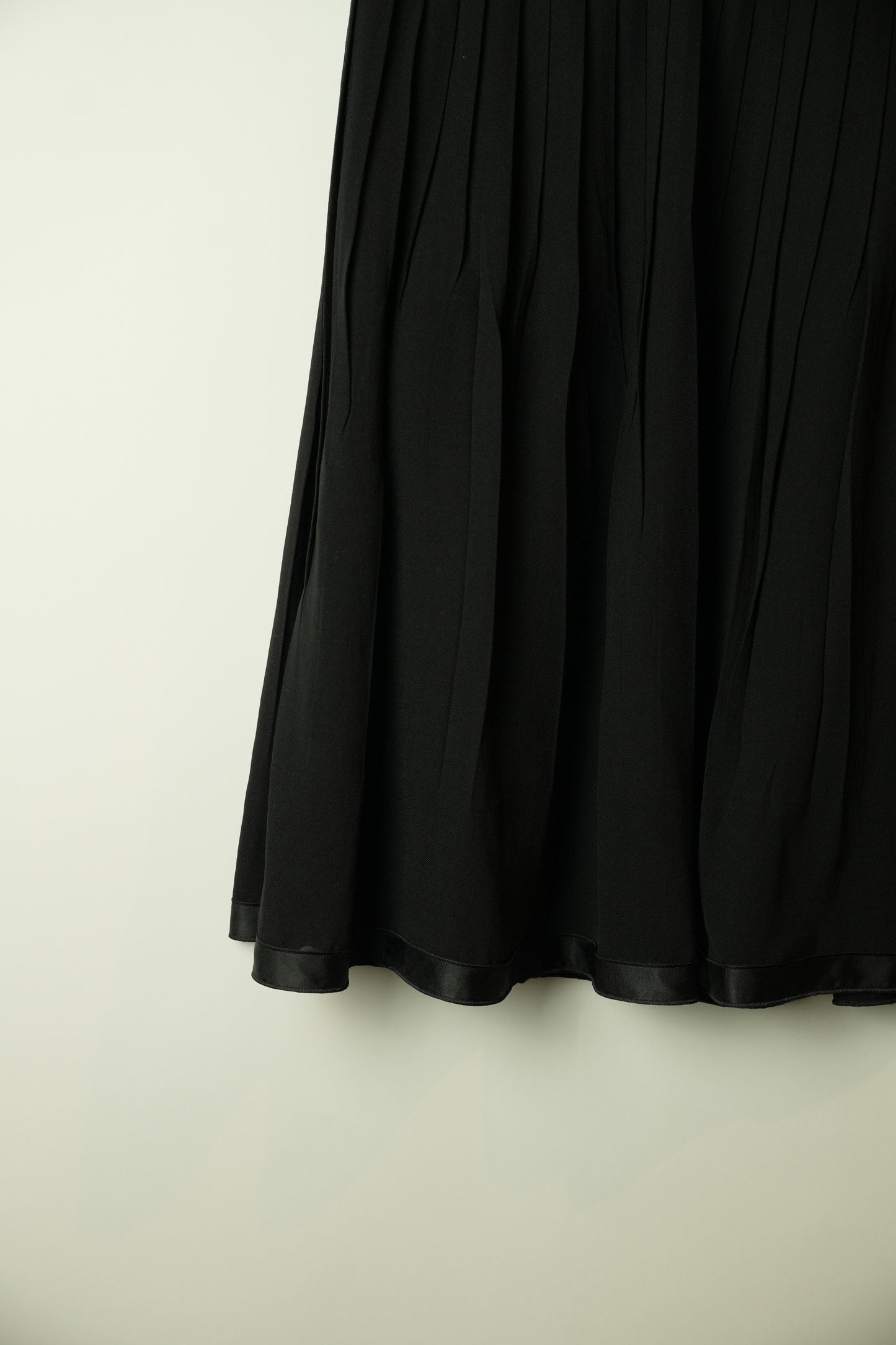 Burberry London Black Pleated Flow Skirt