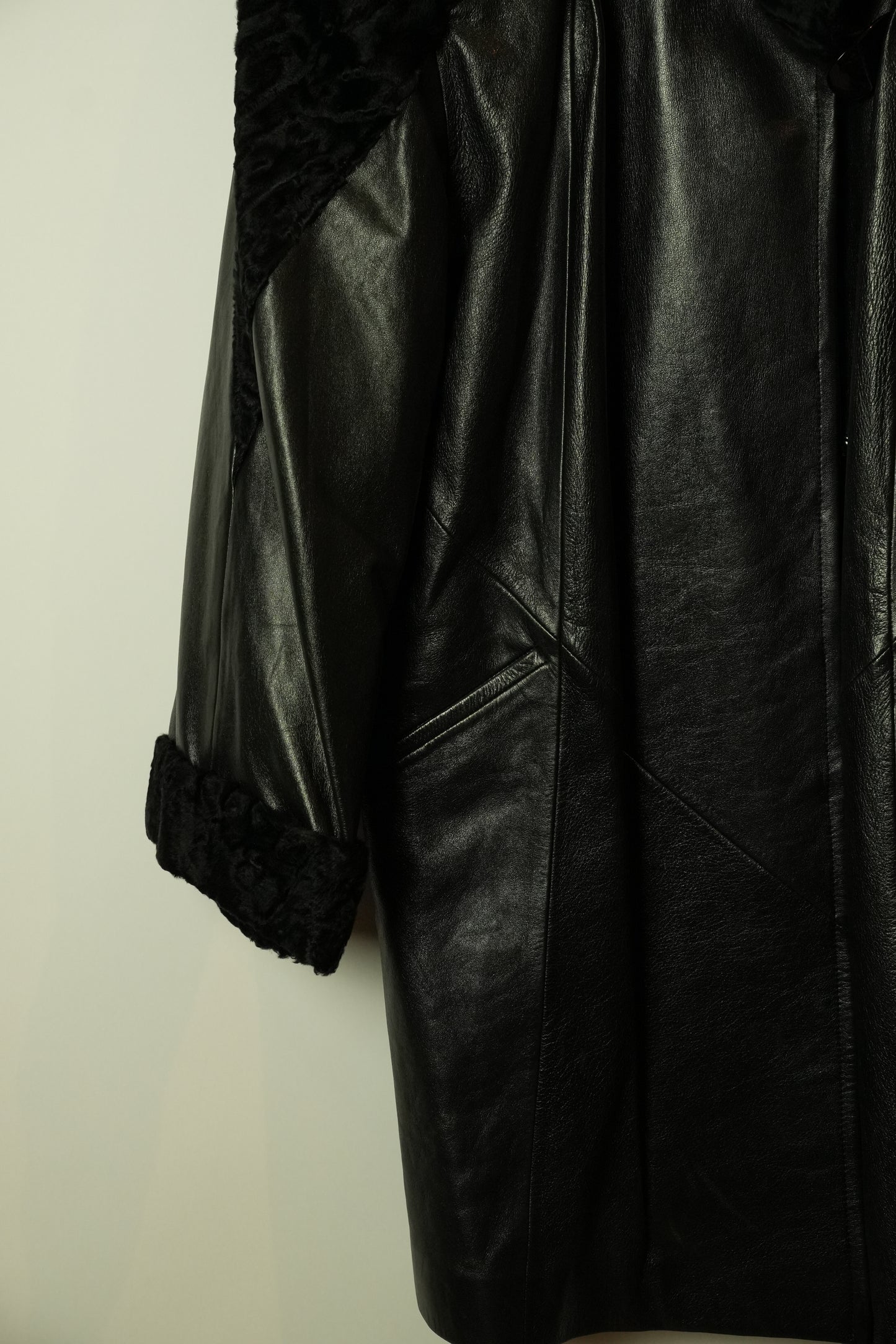 Charles Jourdan Lamb Leather Fur Shoulder Coat