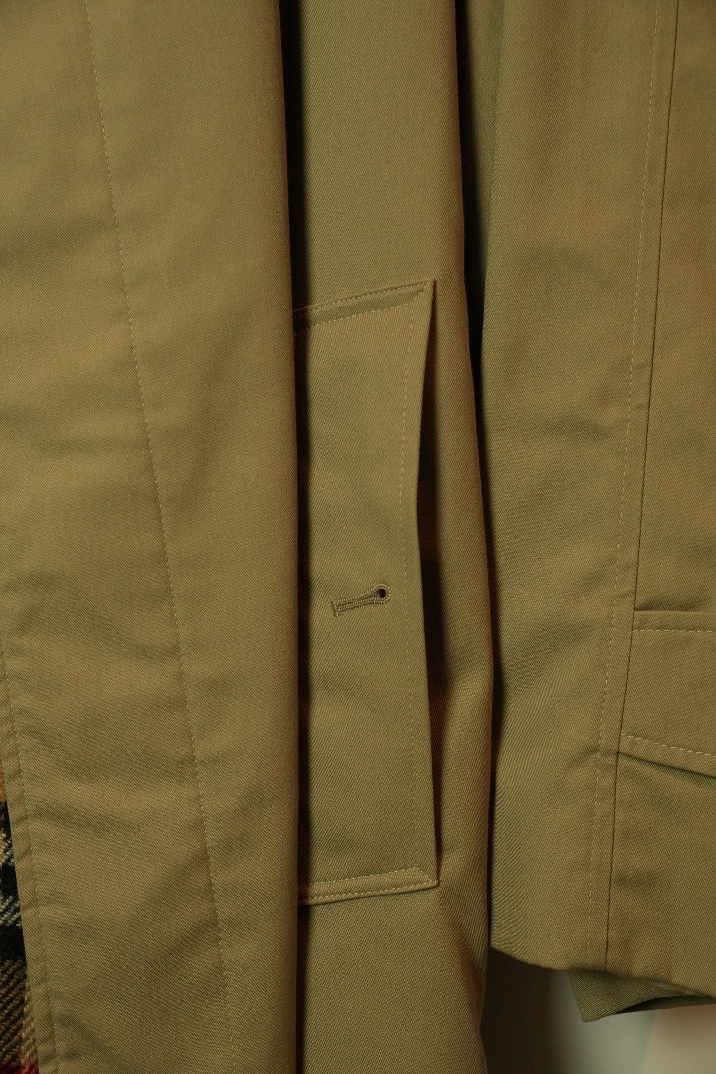Burberry Button Down Beige Trench Coat