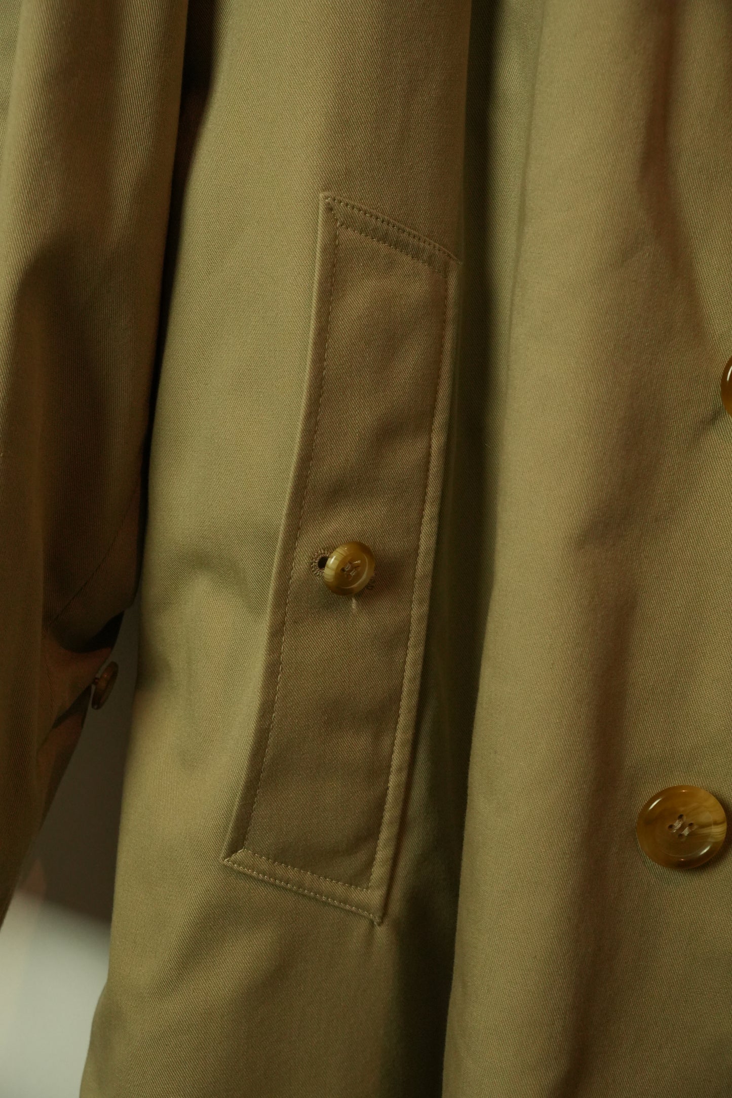 Burberry Button Down Beige Trench Coat