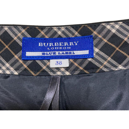 Burberry London Double Buckle Waist High Waist Shorts