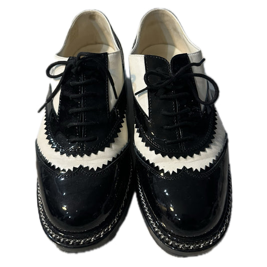 Chanel Two Tone Patent Leather Logo Chain Detail Brogues Oxfords Sz 38