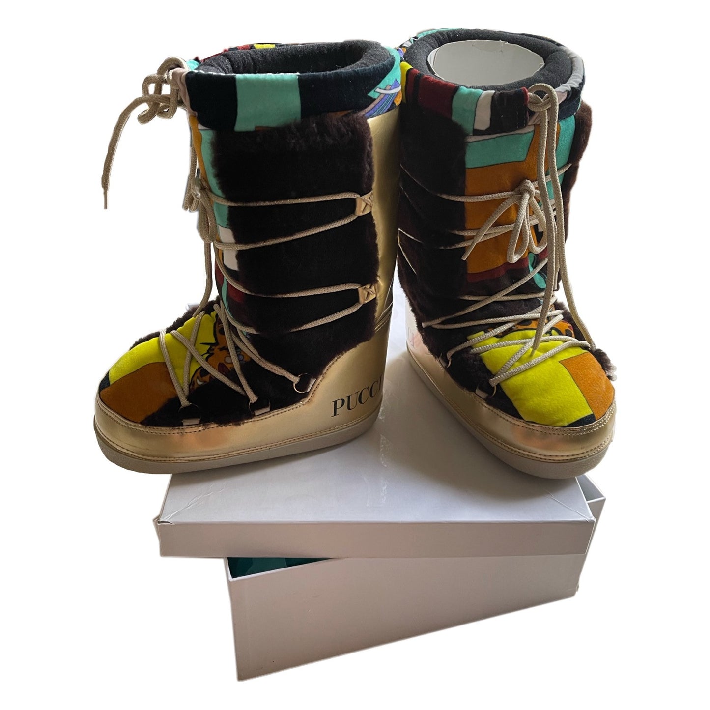 Emilio Pucci Pattern Moon Snow Boots
